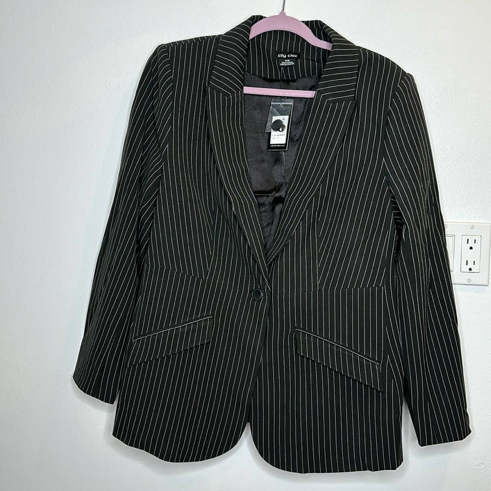 NWT City Chic Kendra Black and White Pinstripe Blazer